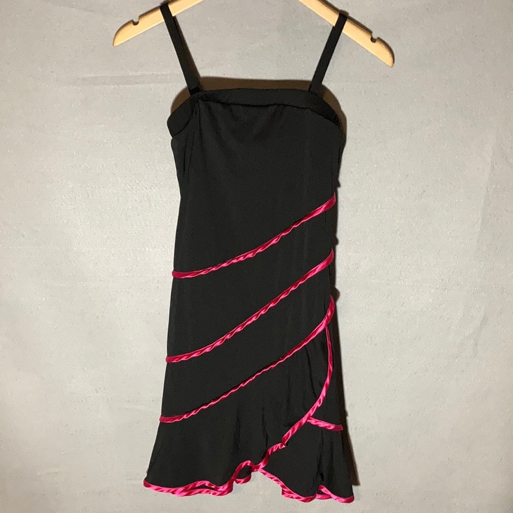 Black with hot pink ribbon detail Sz 14